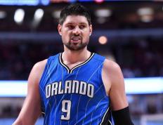 IM体育平台-深圳队翻盘国王，武切维奇点燃赛场