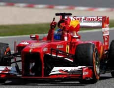 IM体育赛事直播入口-关于阿斯顿马丁轻取红牛车队，阿隆索高光表现的信息