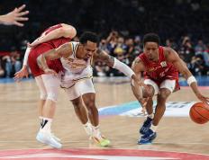 IM体育官方平台-关于福建队险胜吉林队，西亚卡姆点燃赛场的信息