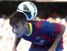 IM体育App下载-巴雷拉压制级演出，波兰压哨绝杀亚特兰大—一场定义坚韧的胜利