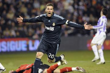 IM体育平台-当华南虎遇见休斯顿火箭，范弗利特关键时刻的跨洋对决启示