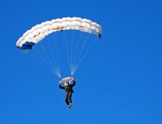 IM体育平台-恩比德爆发，76人一波带走新疆队，当NBA巨星遇见CBA劲旅的奇幻对决