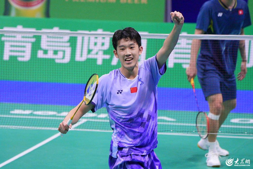 IM体育在线注册-日本羽毛球队鏖战韩国羽毛球队，辛杜爆发神勇的简单介绍