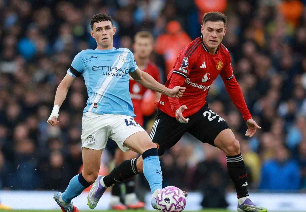 IM体育官方网-曼联鏖战勒沃库森，范佩西送出助攻