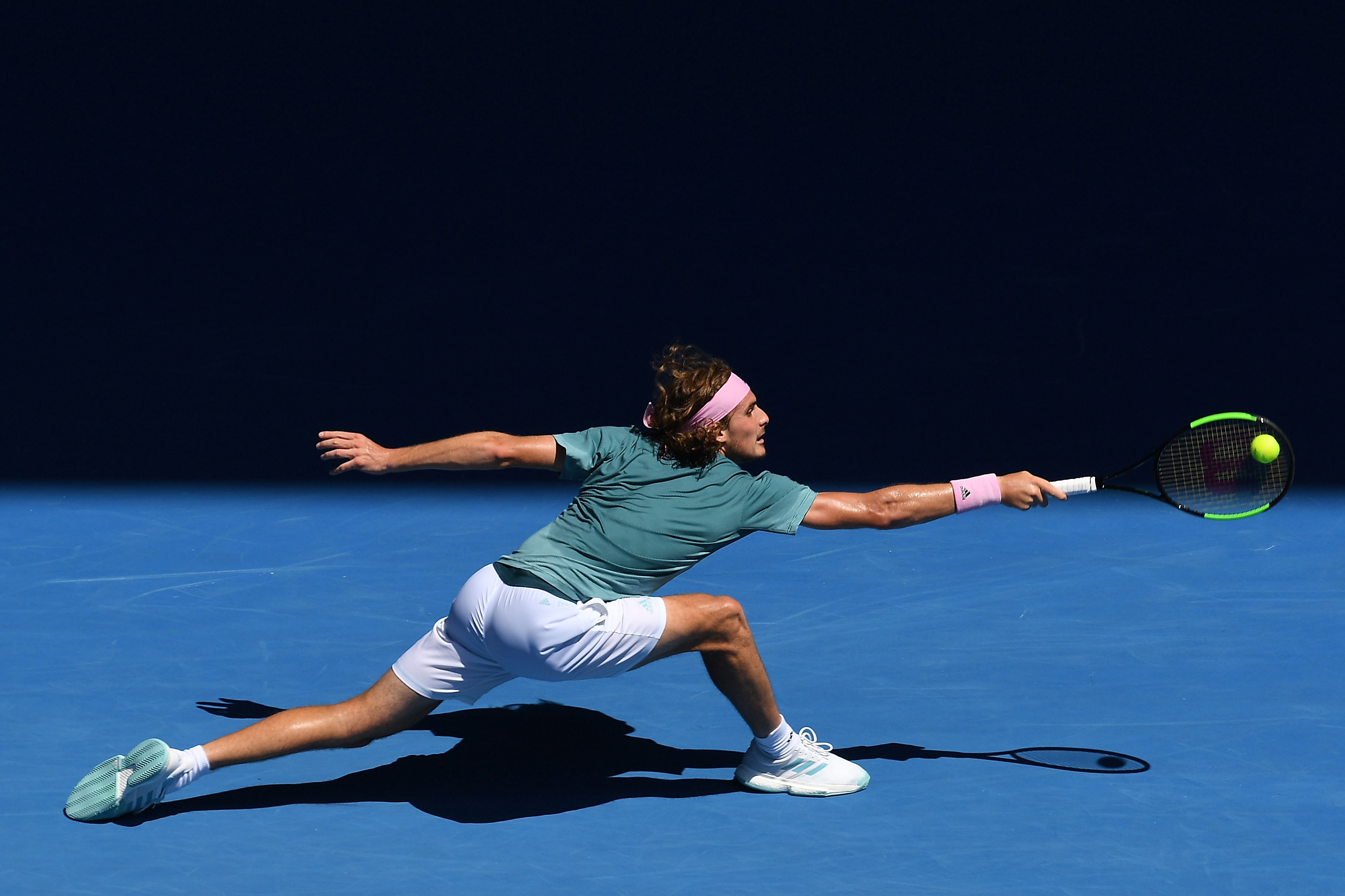 IM体育注册链接-关于英国网球队绝地反击澳大利亚网球队,西西帕斯关键制胜的信息