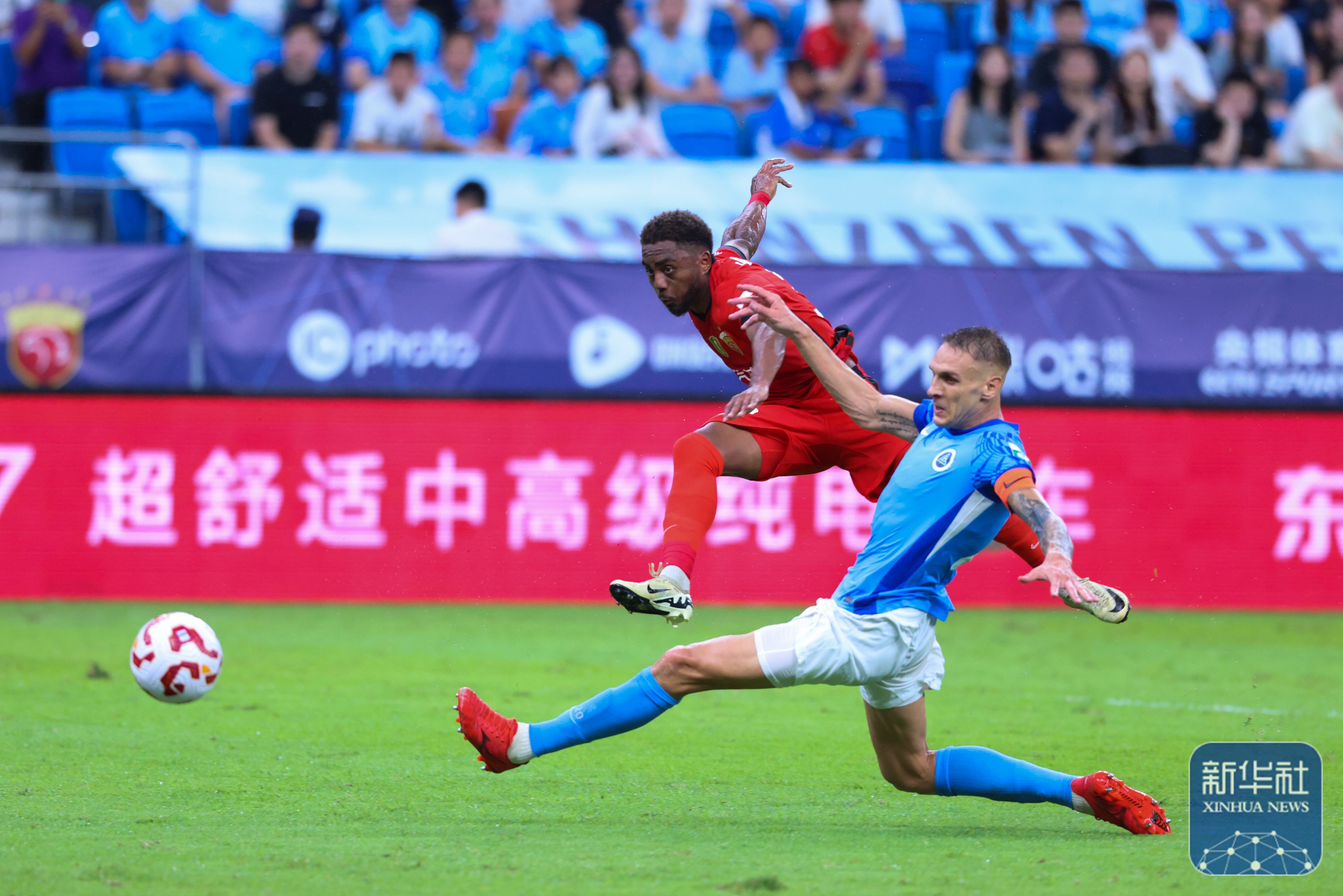 IM体育赛事直播入口-关于新赛季国内足球赛事开启，焦点纷呈的信息