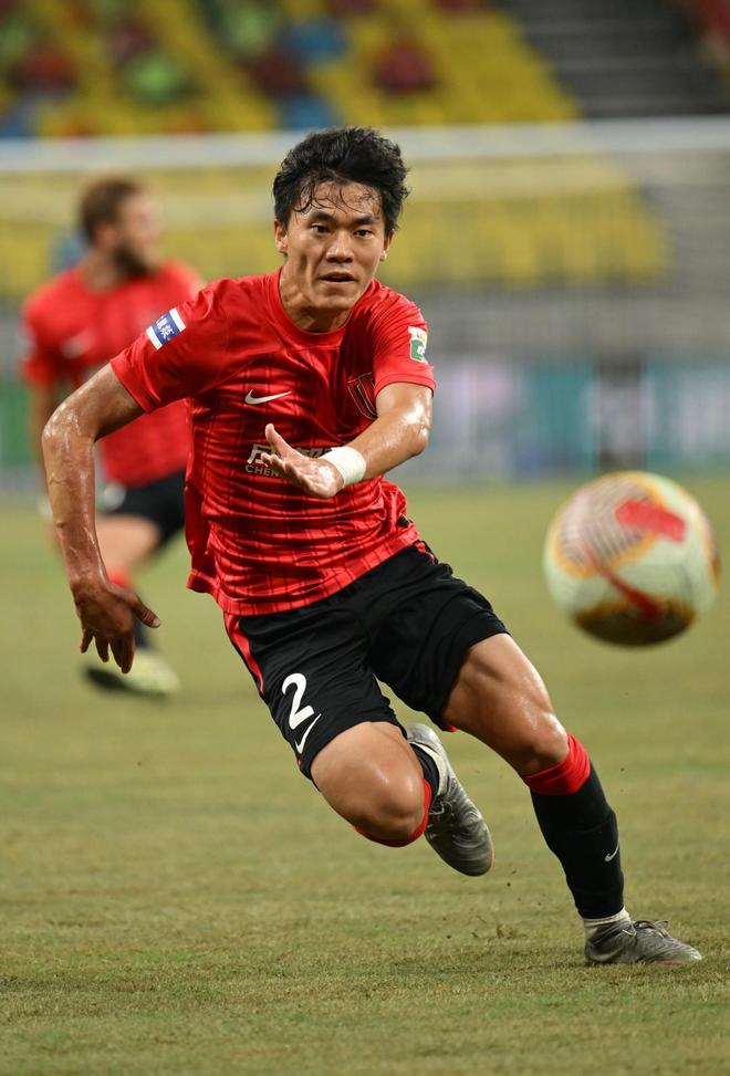 IM体育-成都兴城主场大胜，冲击前列实力惊人的简单介绍