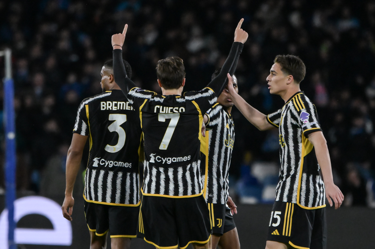 IM体育下载-尤文图斯中场发挥稳健，助球队取胜