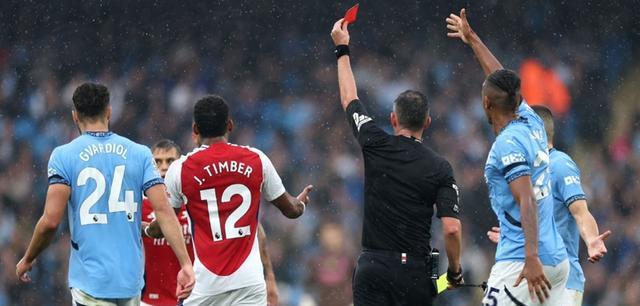 IM体育官网入口-曼联客场大胜,重回争冠行列