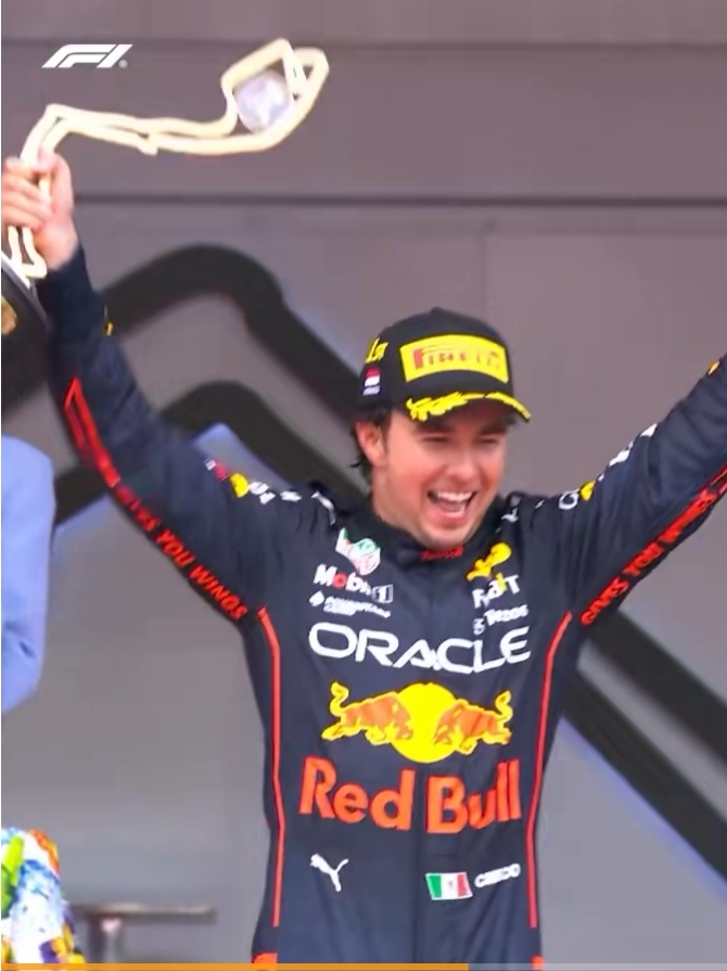 IM体育-包含红牛二队逆转雷诺车队,佩雷兹刷新纪录的词条