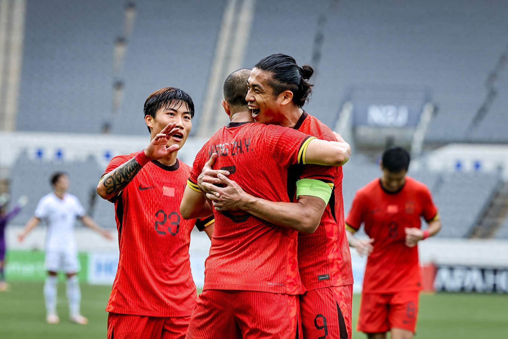 IM体育官方网-关于中国队完胜英格兰队，梁靖崑状态火热的信息