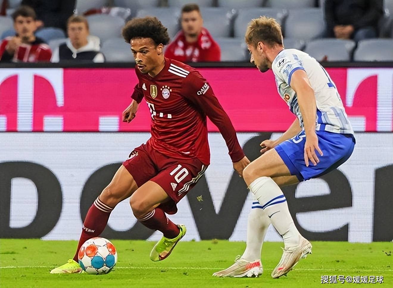 IM体育官方平台-莱比锡红牛翻盘巴黎，奥亚尔萨瓦尔状态火热的简单介绍