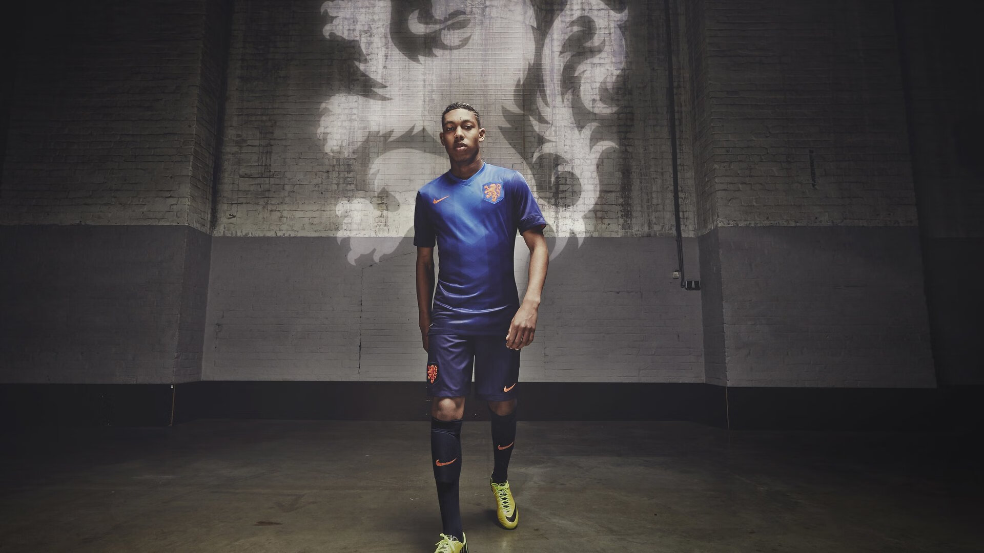 IM体育官网-数据之外,布伦森评分拉满背后,掘金如何用体系制霸湖人